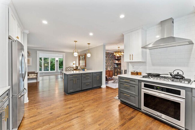 Building Photo - Spacious Briarcliff Woods home!!