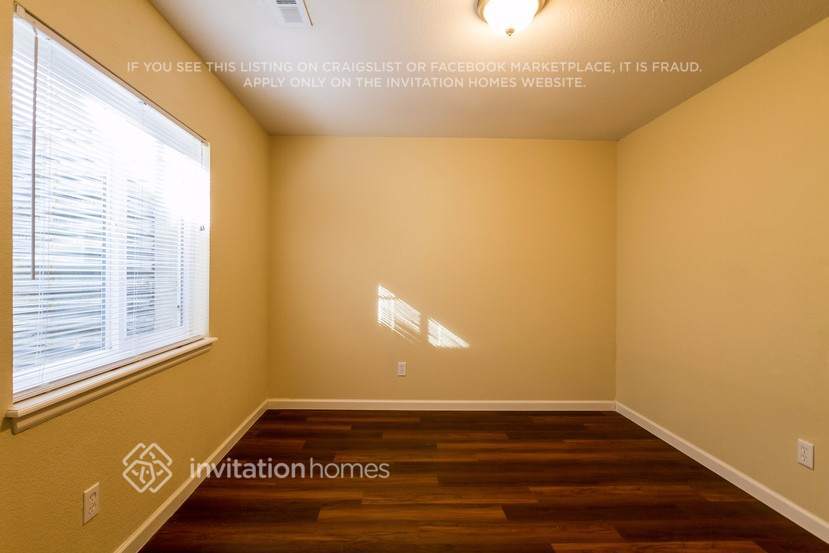 Building Photo - 7263 Creekfront Dr