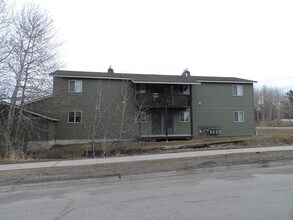 Building Photo - 4 Hoffman Dr