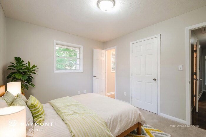 Building Photo - 1358 Stoneham Ct