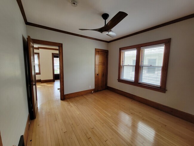 Building Photo - 1544 N 59th St