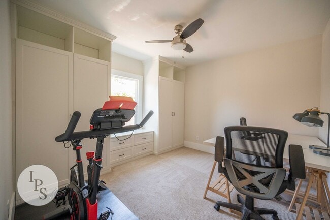 Building Photo - Beautifully Updated Fresno Tower Home, 3BR/2BA, plus Solar!!