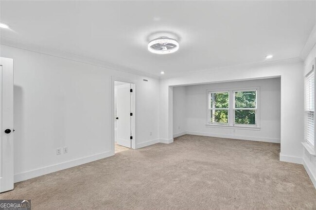 Building Photo - 608 Avondale Pk Cir