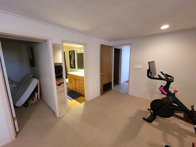 Building Photo - 3365 Monte Verde Dr