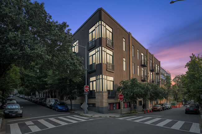 Building Photo - 1700 Kalorama Rd NW