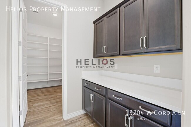 Building Photo - 13204 W Cordia Ln