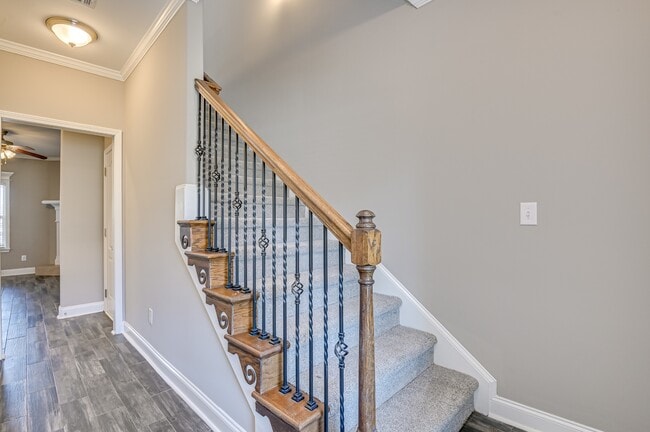 Building Photo - 848 Tyler Woods Dr