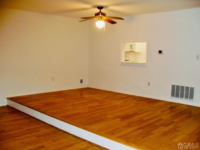 Building Photo - 81 Morgan Pl