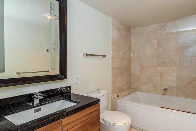 Building Photo - 829 Folsom St