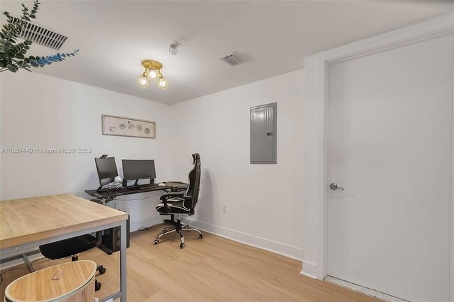 Building Photo - 185 SW 7th St