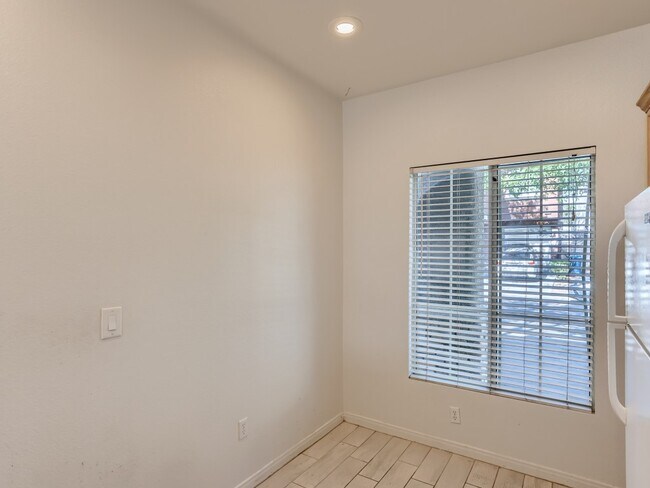 Building Photo - 8278 Annual Ridge St