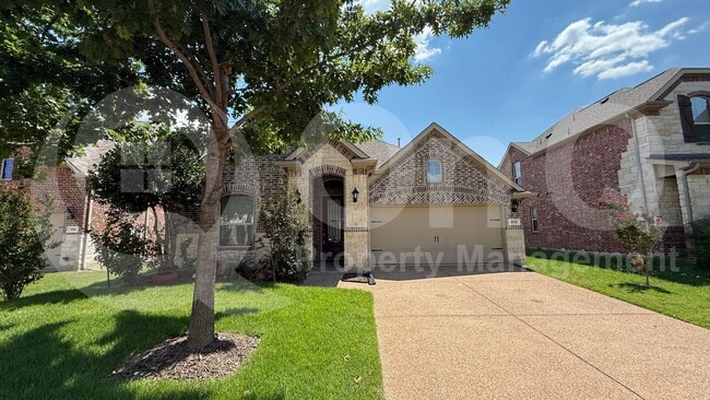 Building Photo - 4112 Overton Dr