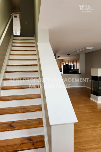 Building Photo - 1386 Raliegh Pl