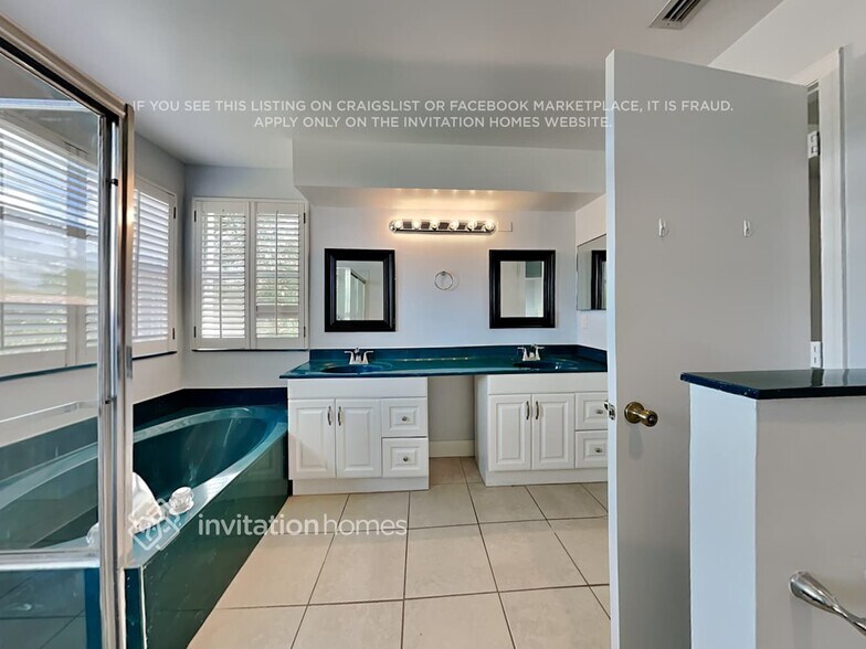 Building Photo - 7549 Lake Placid Ct