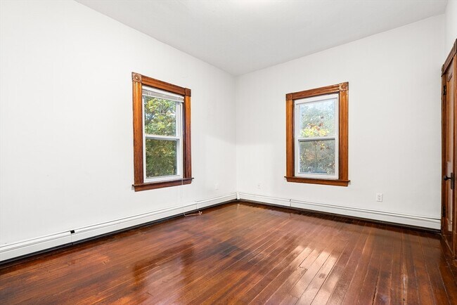 Building Photo - 64 Crapo St