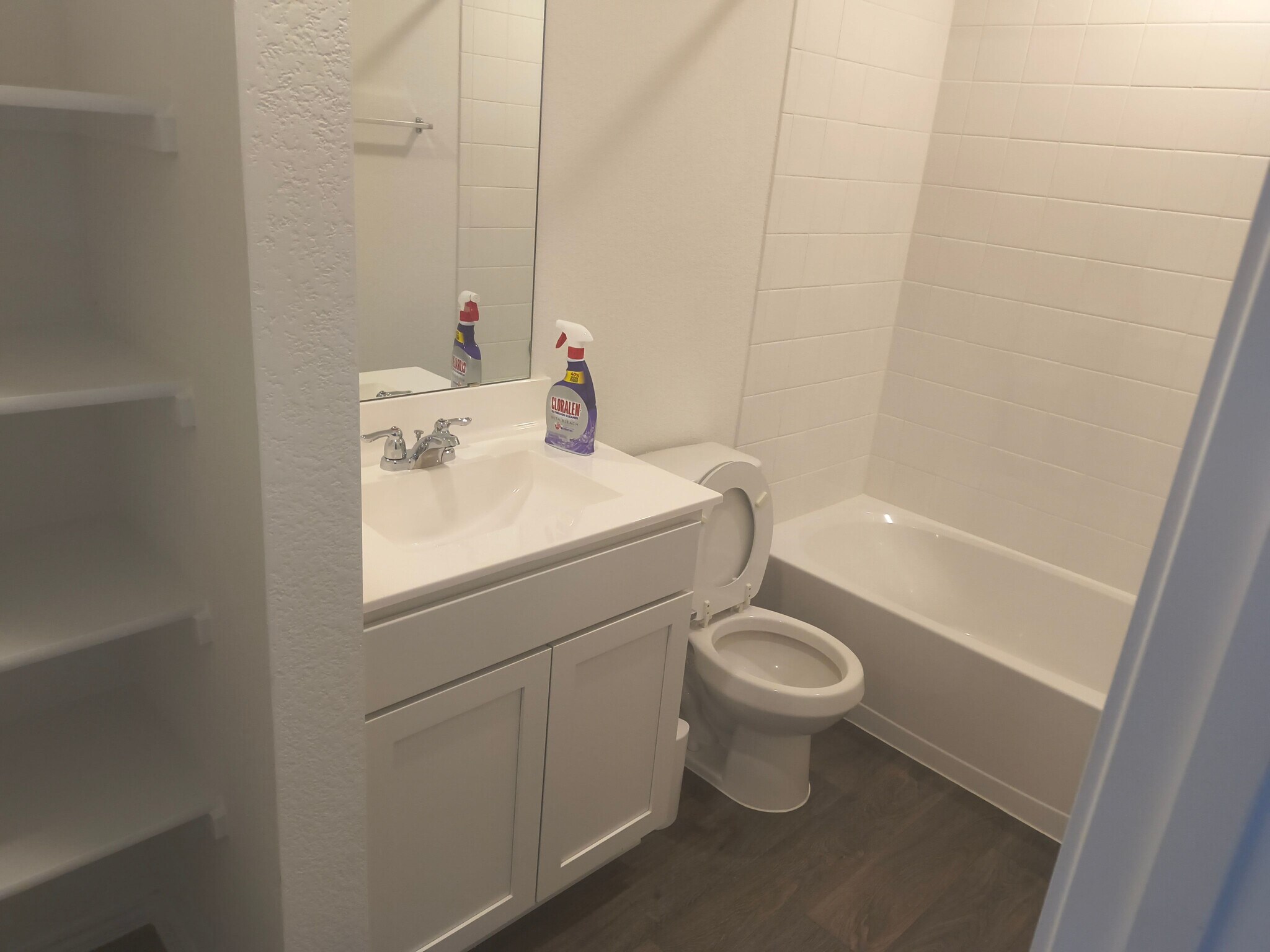 Building Photo - Room in House on Arnold Lp