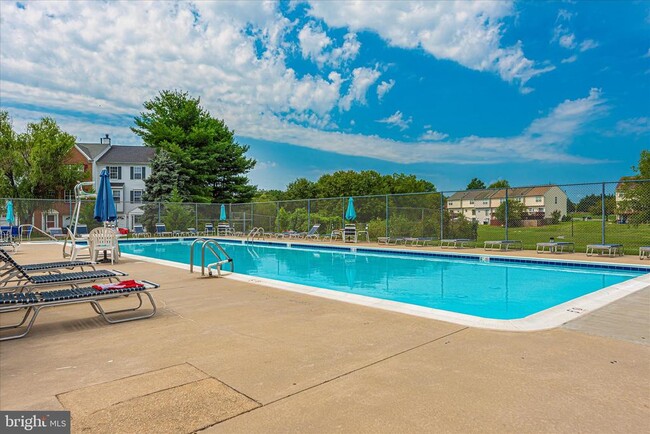 Building Photo - 7130 Oberlin Cir