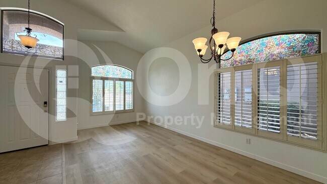 Building Photo - 12609 W Colter St