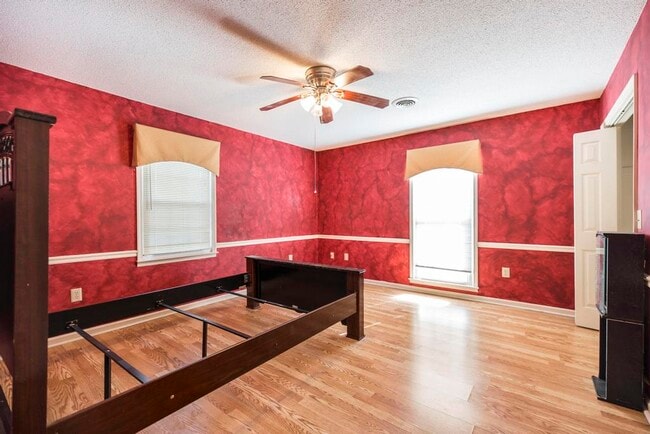 Building Photo - 123 Whipoorwill Way