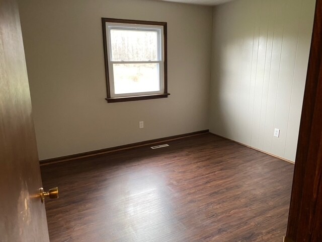 Bedroom (1 of 2) - 13096 Beaver Creek Rd