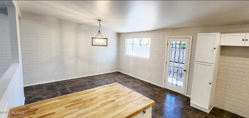 Building Photo - 4355 E Glenn St