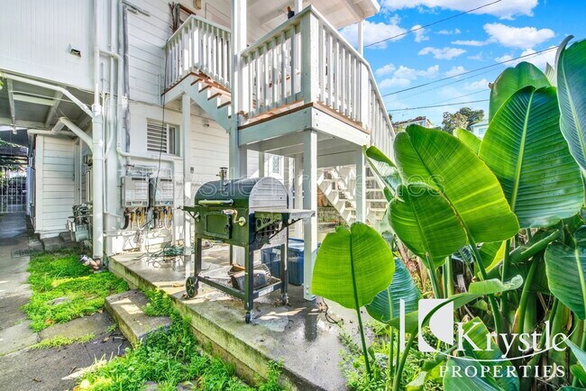 Building Photo - 519 Virginia St