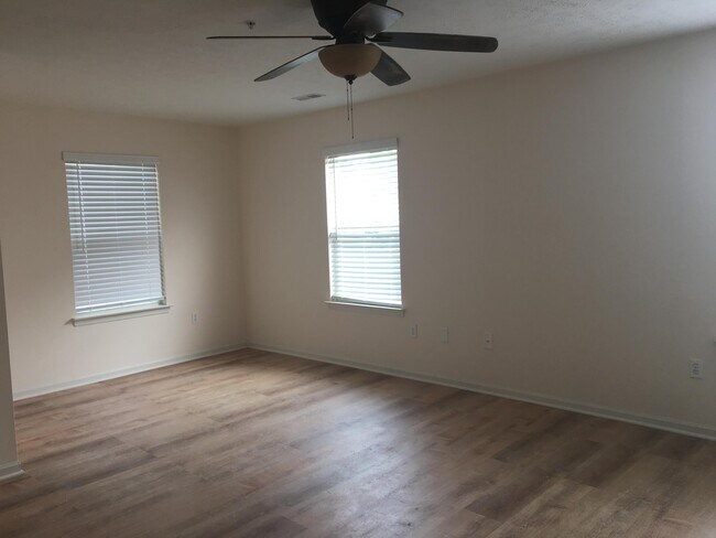 Building Photo - 1553 Long Meadow Trail