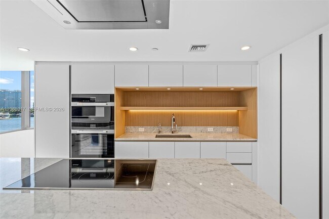 Building Photo - 1135 103rd St