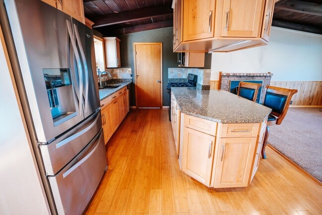 Building Photo - Single Family Home in Mckinleyville!