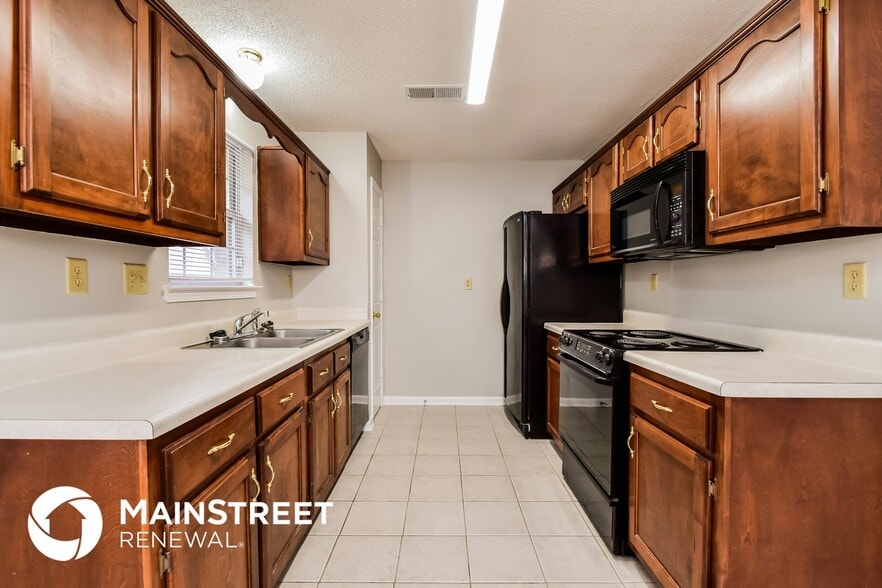 Building Photo - 5719 Sparrow Run