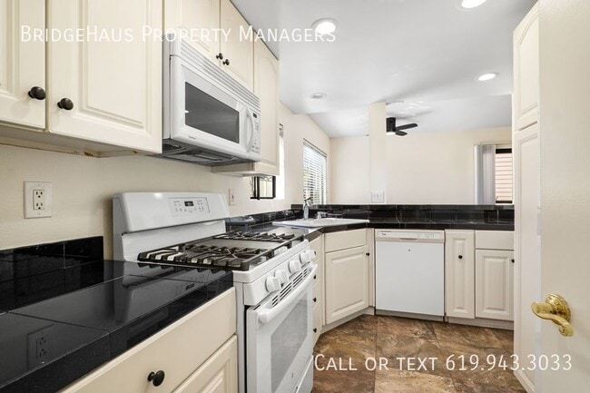 Building Photo - 1087 Shadowridge Dr