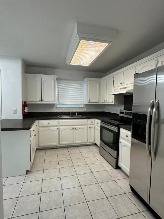 Building Photo - 3018 Ashley Pl