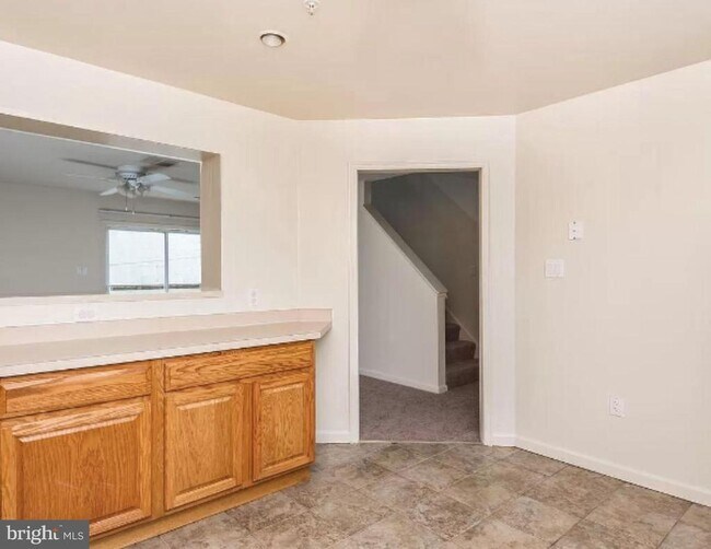 Building Photo - 5235 Crowson Ave