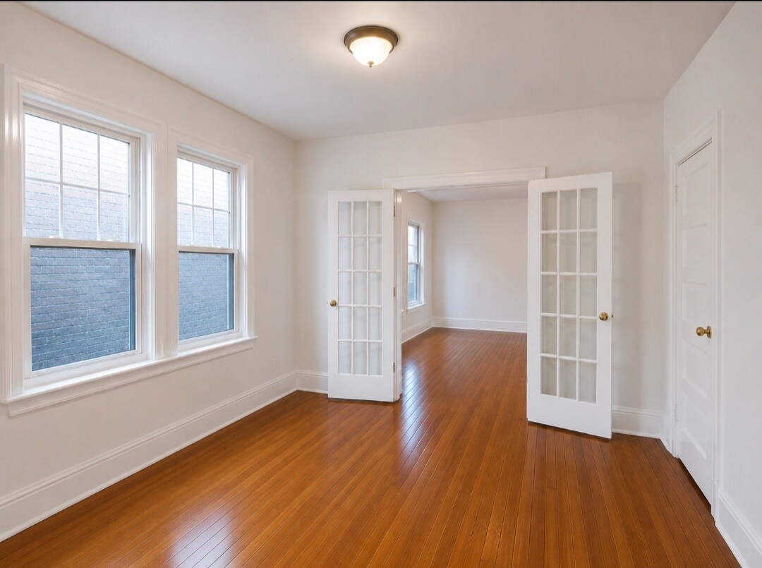 Building Photo - 217 51st St