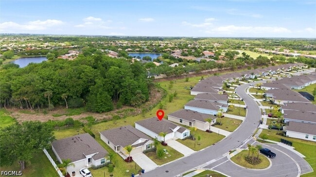Building Photo - 3911 Treasure Oak Wy