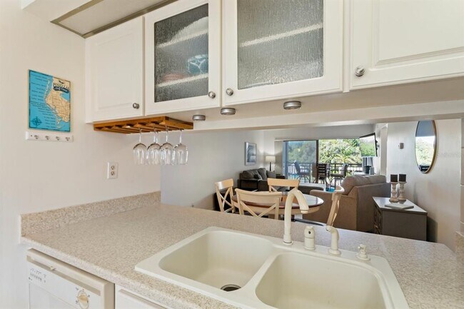 Building Photo - 6372 Palma Del Mar Blvd S