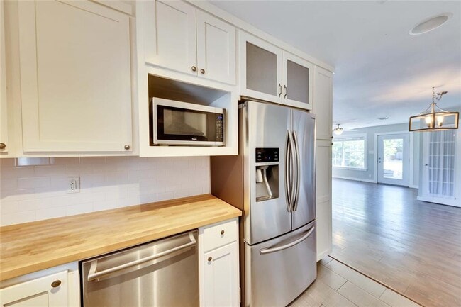 Building Photo - 3317 Dalton St