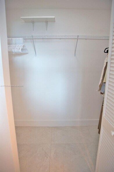 Building Photo - 951 Brickell Ave