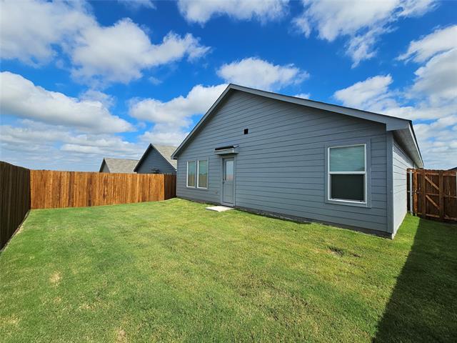 Building Photo - 1813 Equine Retreat Wy