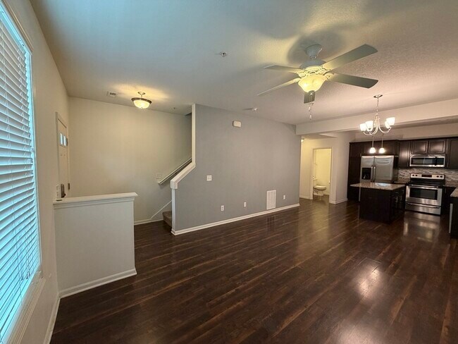 Building Photo - 150 80th St