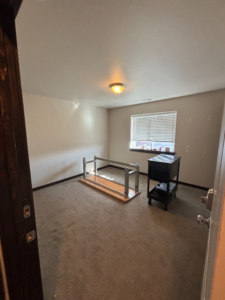 Building Photo - 707 Halfpipe St