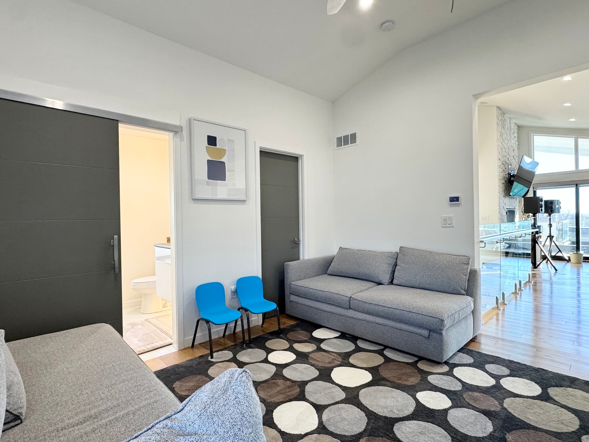 Building Photo - 4732 Mercier St