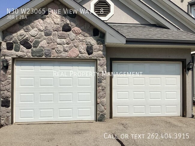 Building Photo - N30W23065-W23065 Pineview Way