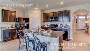 Building Photo - 16481 Little Garden Dr