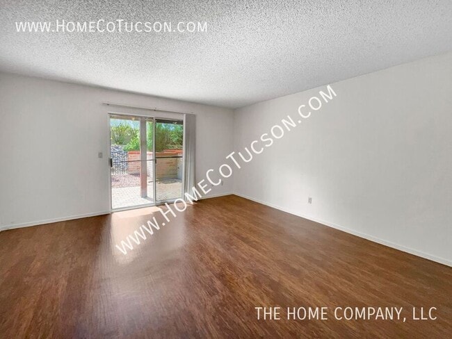 Building Photo - 8540 N Calle Tioga