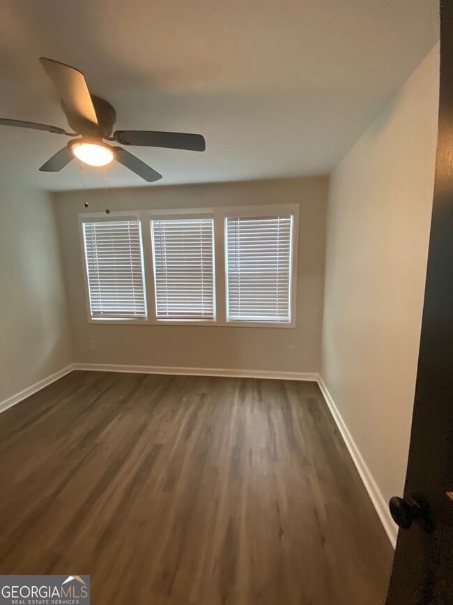 Building Photo - 901 Pacific Ave