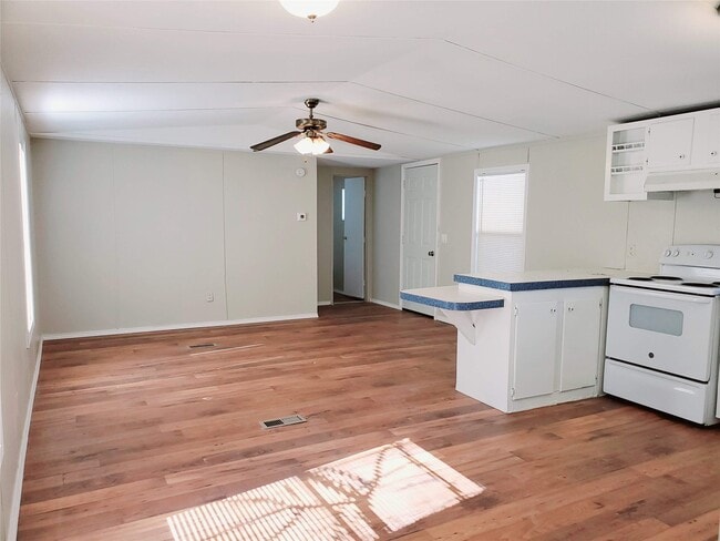 Building Photo - 401 S Woodson St