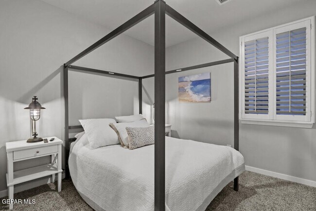Building Photo - 4556 Marisabel Azcarate St