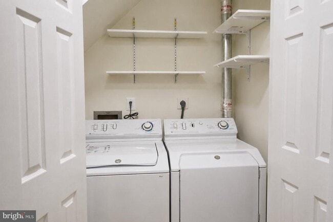 Building Photo - 2103 Dominion Heights Ct