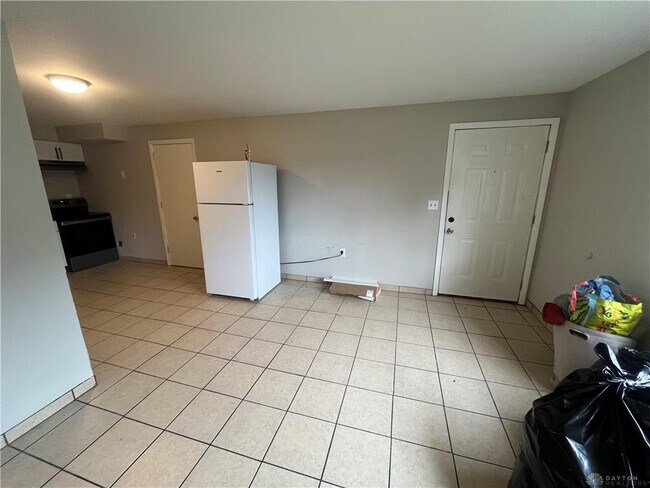 Building Photo - 445 Hunter Ave